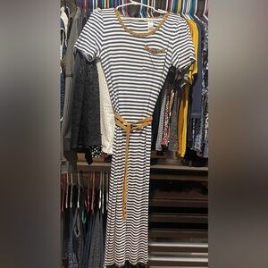 Chico’s like new summer dress. Chico’s 0 (size 4)